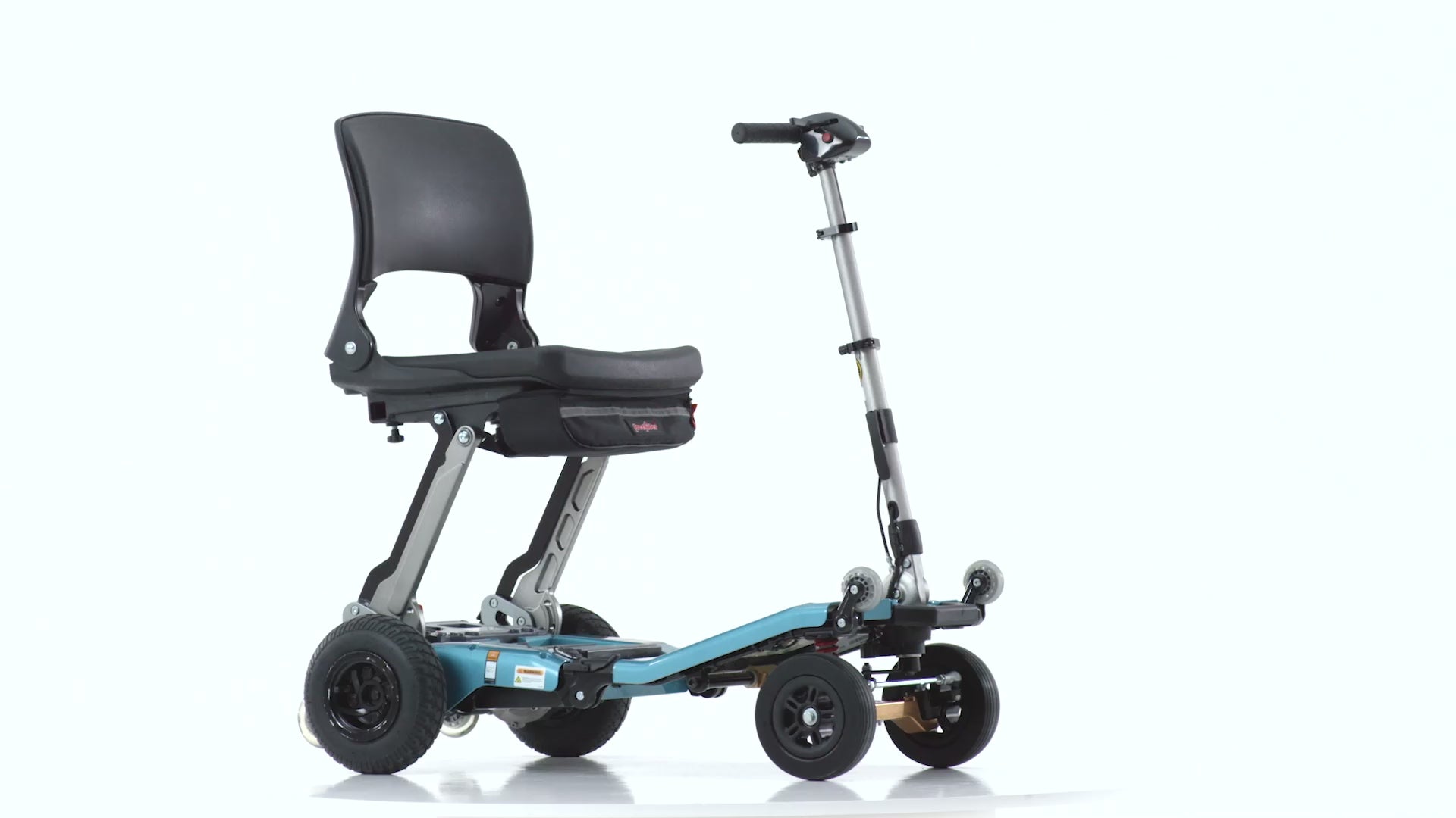 Luggie folding mobility scooter 360 view